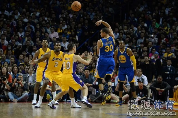 2013nba湖人vs勇士 2013湖人vs勇士全场录像回放-第2张图片-www.211178.com_果博福布斯